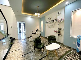 Aroma Luxury Villa
