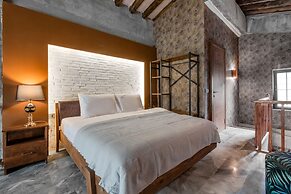 Marjoram Otel
