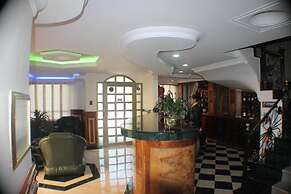 Lafont Park Hotel