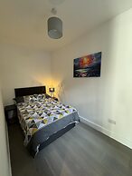 Captivating 5-bed Apartment Near Sion Mills