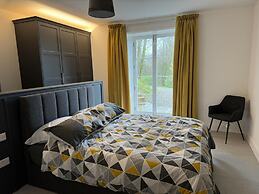 Captivating 5-bed Apartment Near Sion Mills