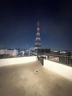 JRE Cozy Rooftop Near Al Services-23