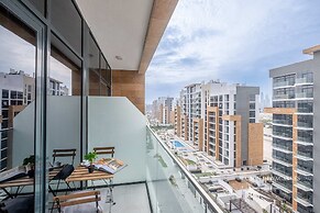 Spacious 1 Bedroom Near Downtown and Dubai Mall