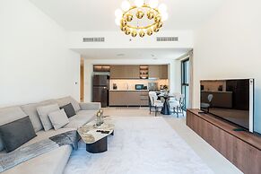 Exclusive 2BR Downtown Apt w Burj Khalifa Views
