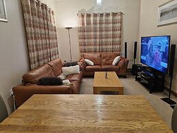 Impeccable 1-bed Apartment in Purfleet