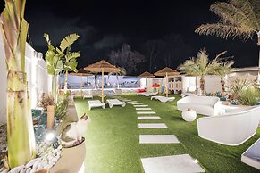 Étoiles Luxury Guest House Resort