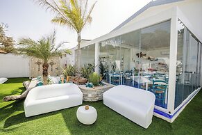 Étoiles Luxury Guest House Resort