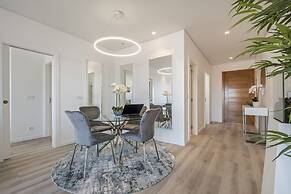 Contemporary Residence B by Homie