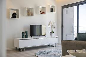 Contemporary Residence B by Homie