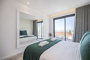 Contemporary Residence B by Homie
