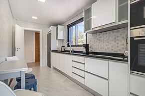 Contemporary Residence C by Homie