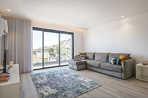 Contemporary Residence C by Homie
