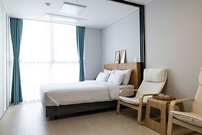 Grandbleu Hotel & Residence