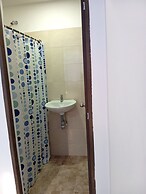 HOTEL SHALOM INN