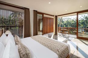 Unagi Wooden Villa by Emana