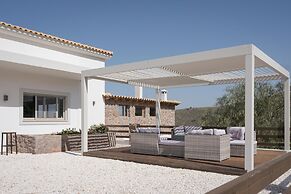 Aphea Retreat Villa