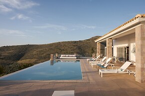 Aphea Retreat Villa