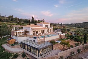 Aphea Retreat Villa
