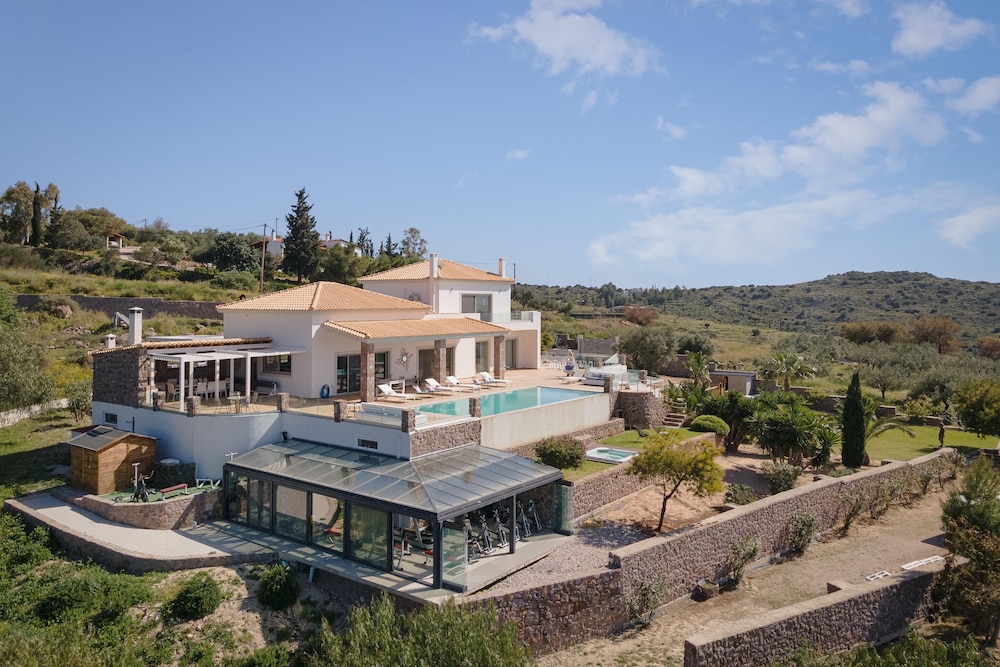 Aphea Retreat Villa