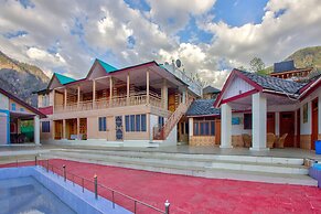 Regal Retreat