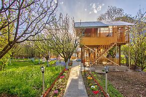 Regal Retreat
