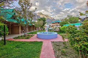 Regal Retreat