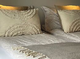 Lindarholl Guesthouse
