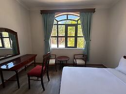 Ngoc Thu Hotel