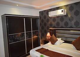 Celine Al Motamayza Apartments
