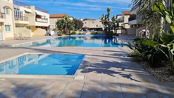 Spacious 2-bed Apartment in Sotira With Pool