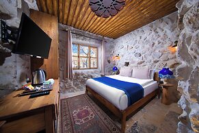 Cappadocia Çavuşin Stone House