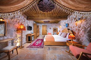 Cappadocia Çavuşin Stone House