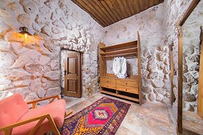 Cappadocia Çavuşin Stone House