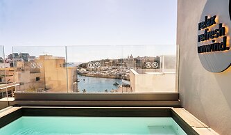 Stuart Rooms Gzira Promenade