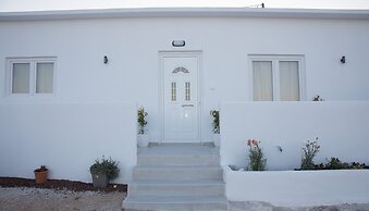 Village Anto Fira