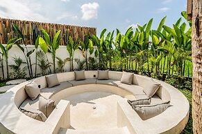 Berapi Villa by EVDEkimi – Spacious 3BR Villa with Pool & Kitchen clos
