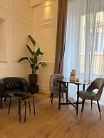 Palazzo Goldoni Condotti Collection