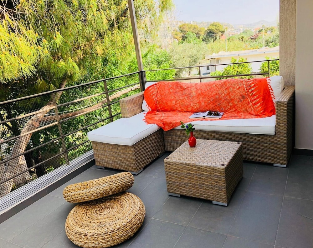 Azure House at Lagonissi