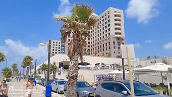 Beautiful Apartments by the Sea