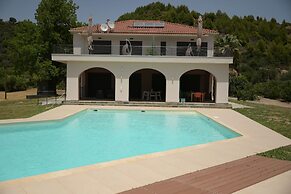 Antinea Olympian Villa