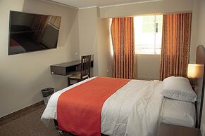 REAL HOTEL