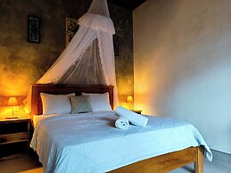 Artomoro Bali