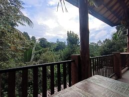 Artomoro Bali