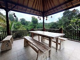Artomoro Bali