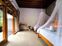 Artomoro Bali