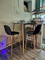Ocre Studio By Paradox