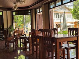 Tingkham Guesthouse