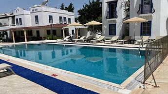 Ege Apartments