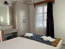 Ege Apartments