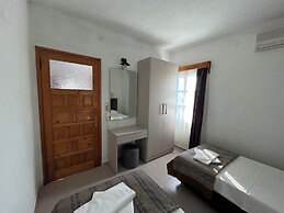 Ege Apartments